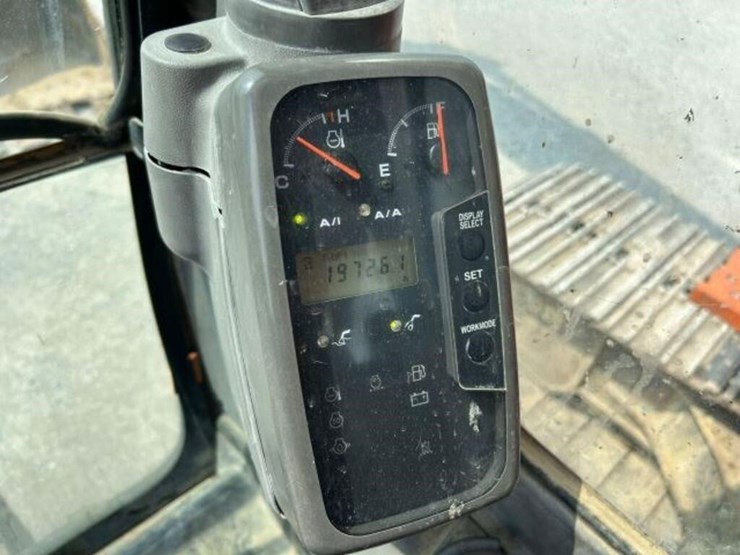 2007-hitachi-zx225us-lc-image-9