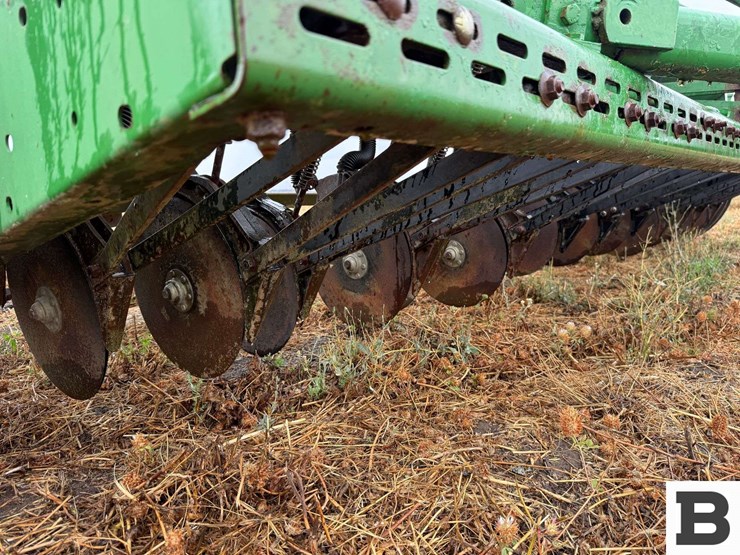 john-deere-8350-image-36