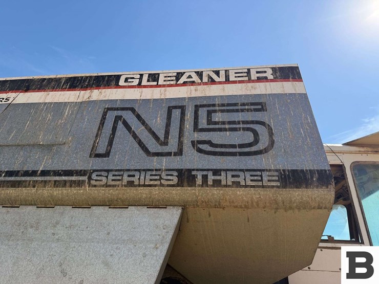 1982-gleaner-n5-image-58