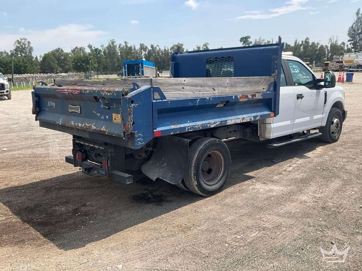 2017-ford-f350-image-7