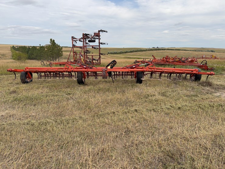 field-cultivator-image-2