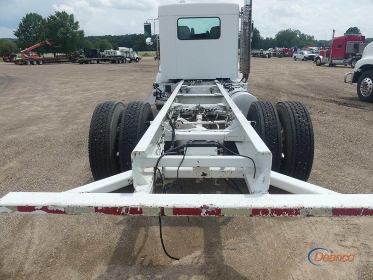 2009-kenworth-t370-image-6