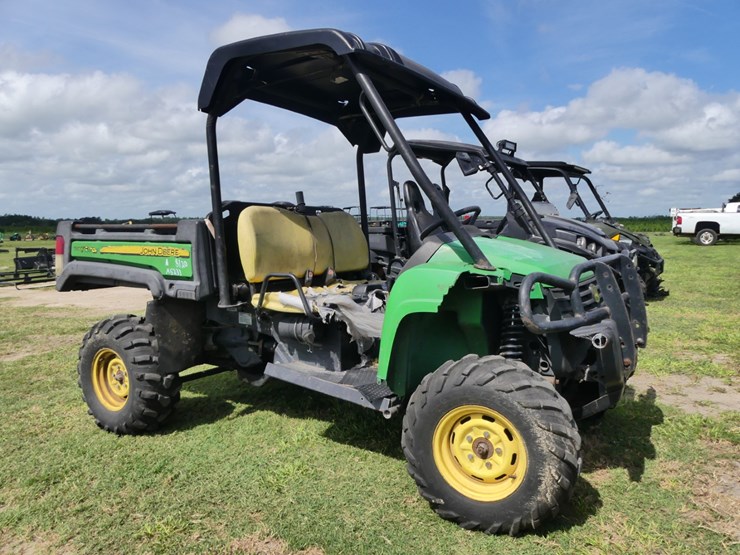 john-deere-825i-xuv-image-1