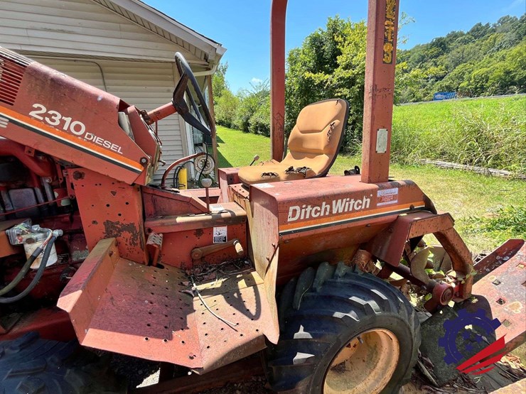 ditch-witch-2310dd-image-25