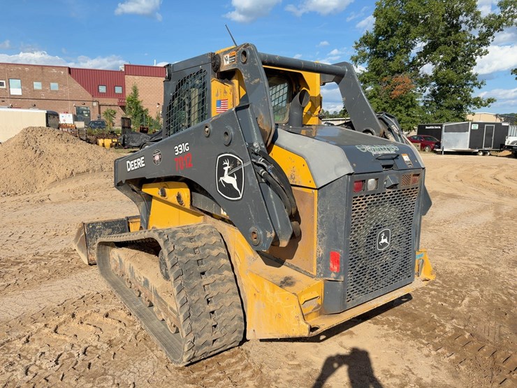 2020-deere-331g-image-3