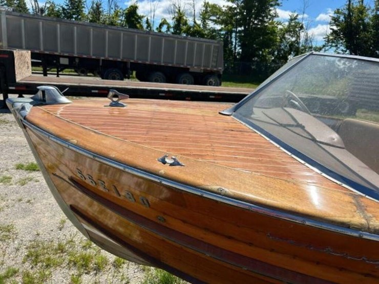 century-antique-wooden-18-ft-power-boat-image-13