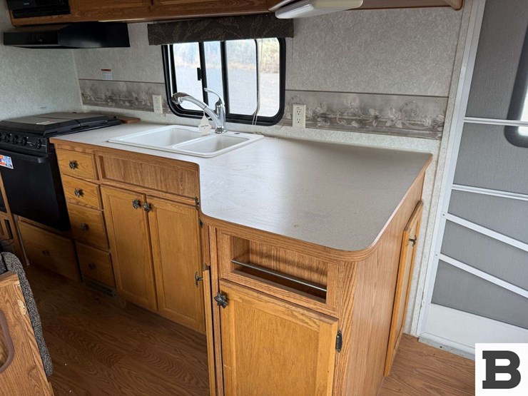 2004-fleetwood-wilderness-advantage-travel-trailer-image-38