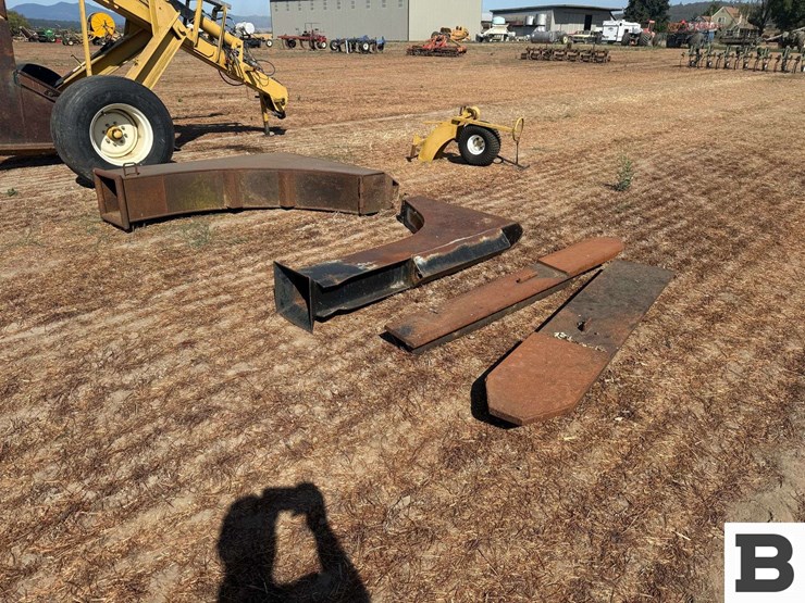 2006-johnson-pull-type-6'-tile-plow-image-30