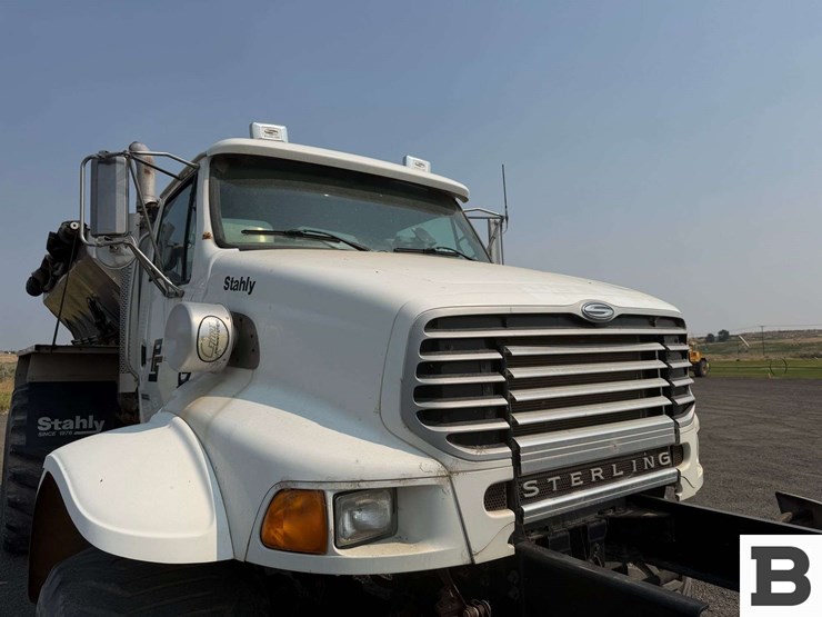 2007-sterling-l8500-image-9