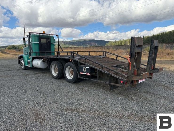 1988-peterbilt-377-image-3