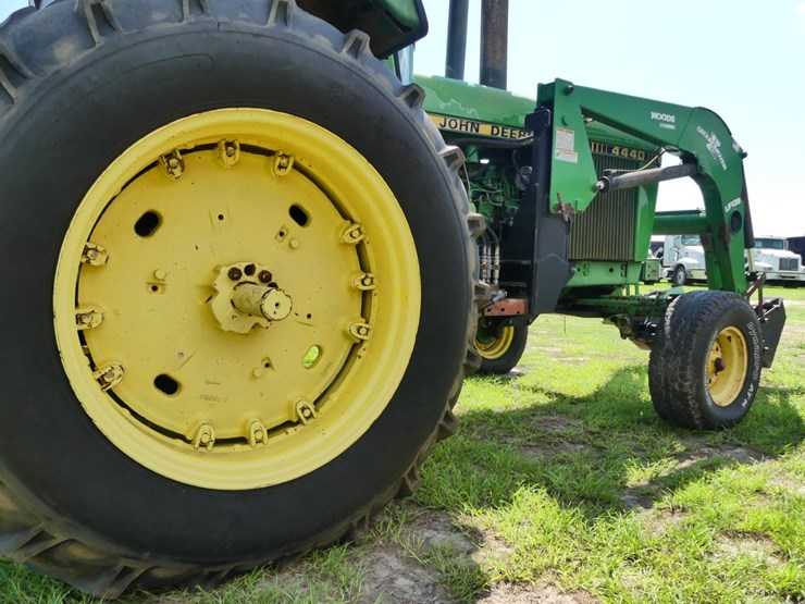 john-deere-4440-image-7
