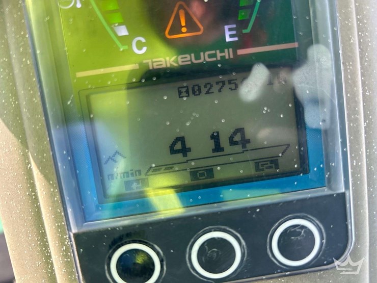 2018-takeuchi-tb230-image-6