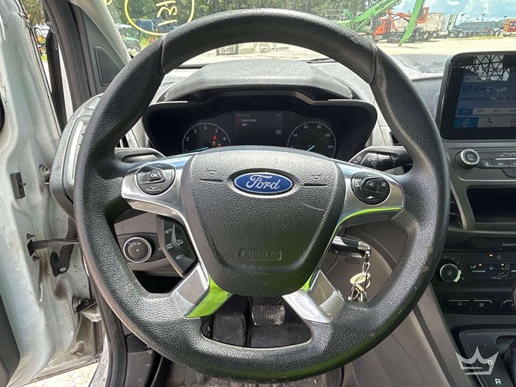 2019-ford-transit-connect-image-13