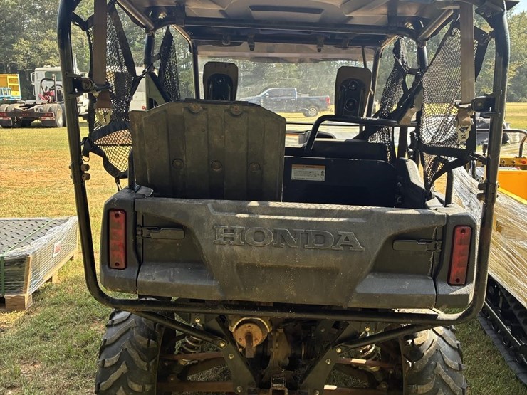 2019-honda-pioneer-700-image-4