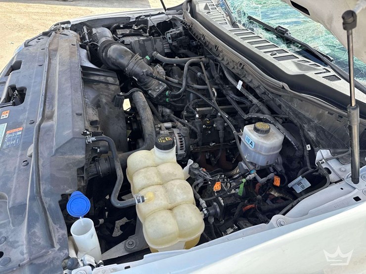 2025-ford-f250-image-7