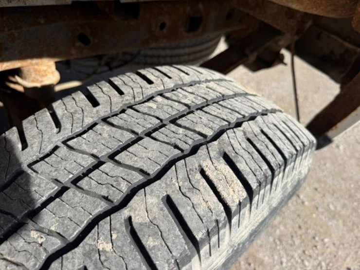 2014-ford-f150-xlt-image-34