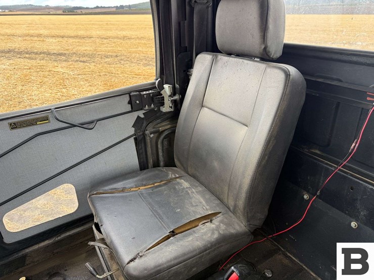2022-mahindra-roxor-4x4-utv-image-45