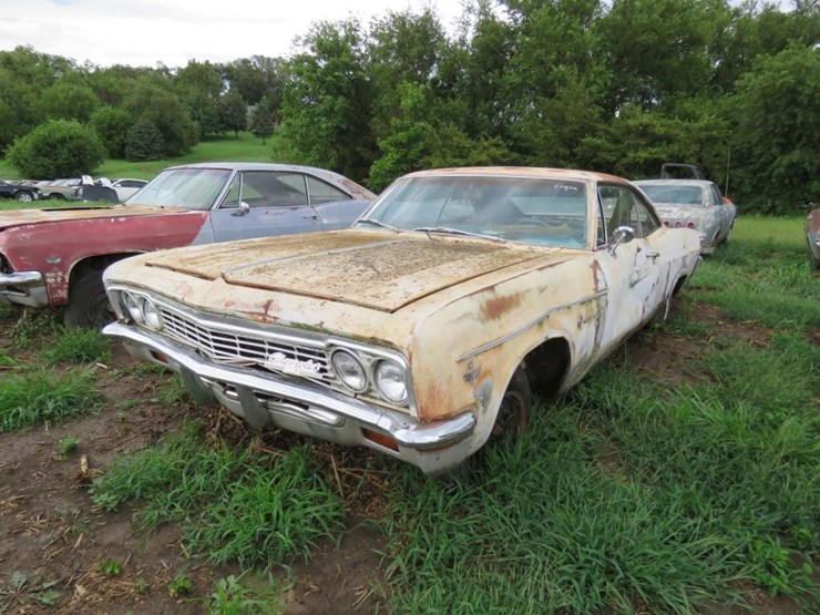 1966-chevrolet-impala-2dr-ht-image-1