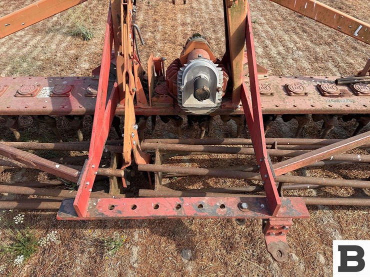 lelyterra-15'-power-harrow-image-17