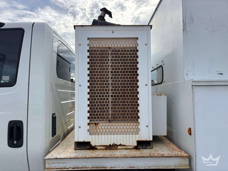 2018-international-durastar-4300-image-21