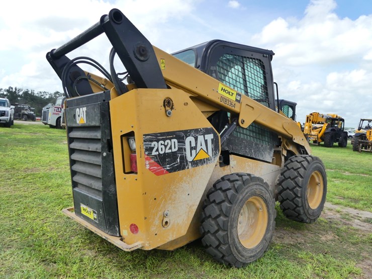2015-caterpillar-262d-image-3