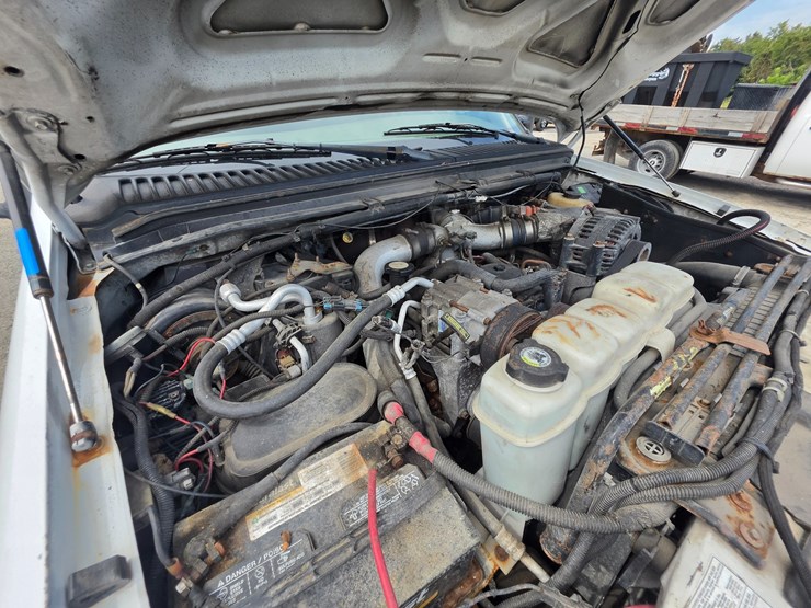 2001-ford-f350-image-26