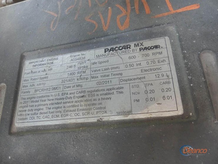 2012-kenworth-t800-image-15