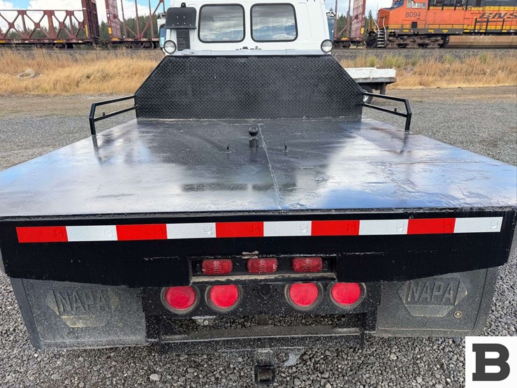 1997-gmc-w5500-image-18