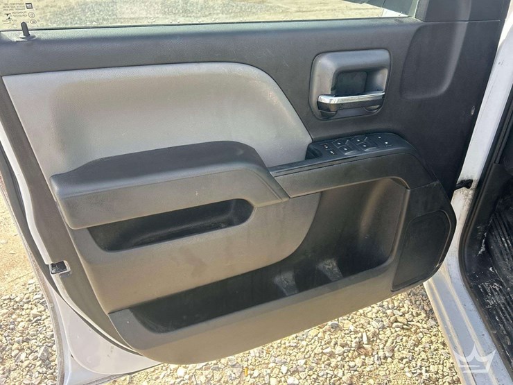 2016-chevrolet-silverado-1500-image-11