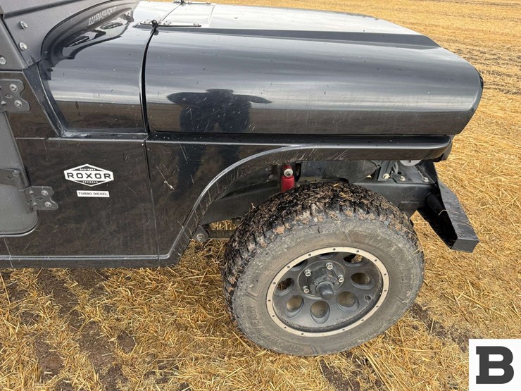 2022-mahindra-roxor-4x4-utv-image-26