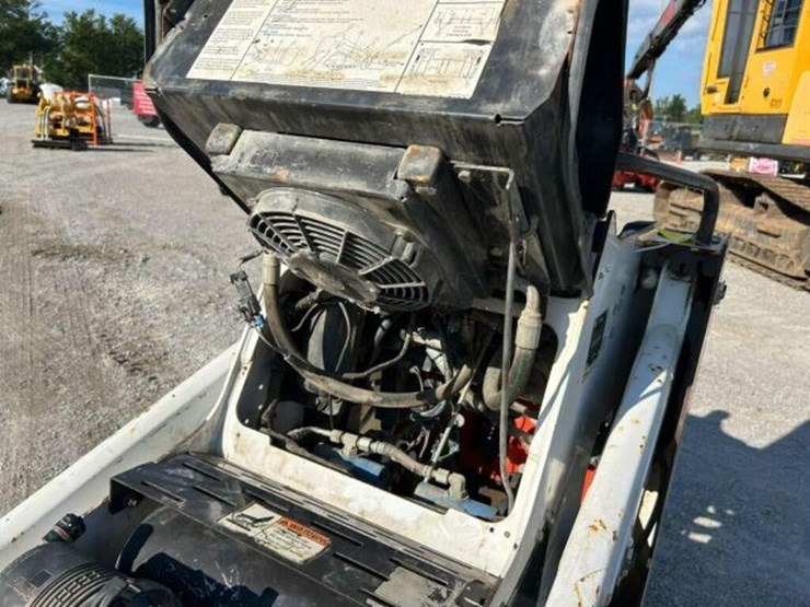 2019-bobcat-mt85-image-15
