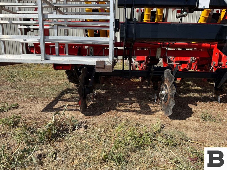 checchi-&-magli-no-till-transplanter-6r-30-image-11
