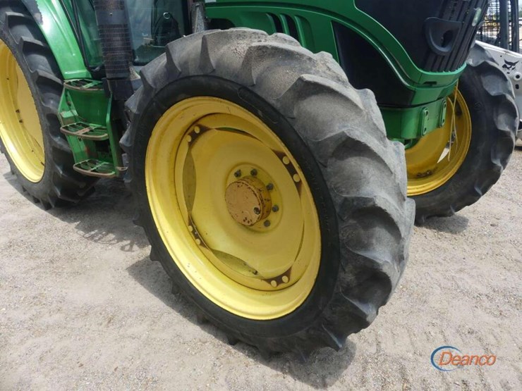2014-john-deere-6105m-image-7