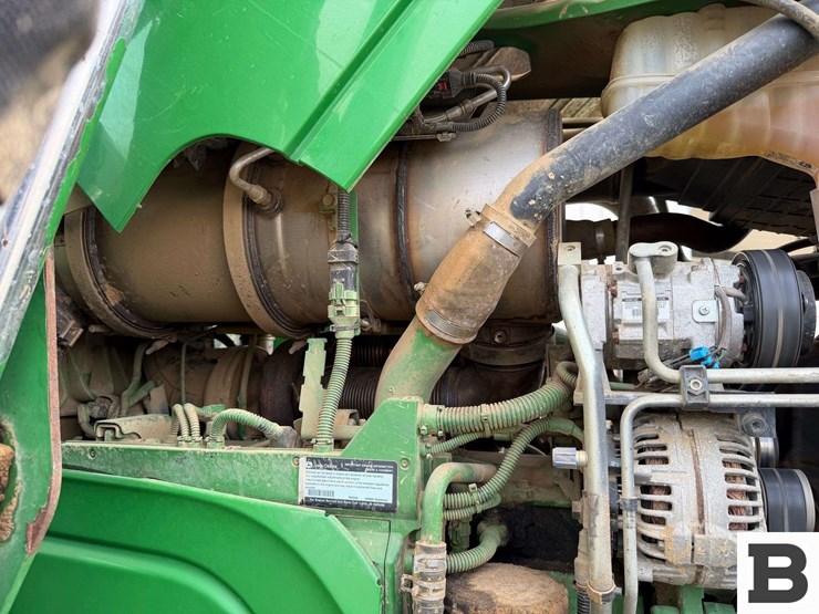 2015-john-deere-6210r-image-70