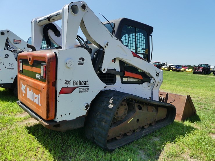 2015-bobcat-t770-image-3