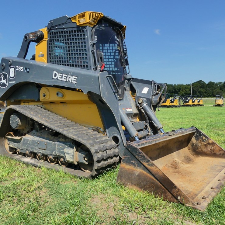 2024 Deere 335P