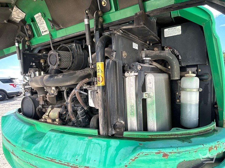 2018-takeuchi-tb230-image-8