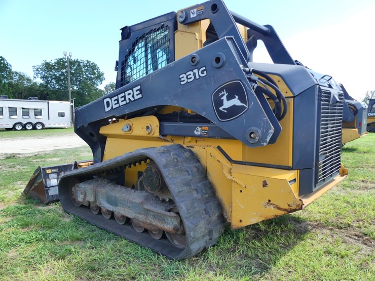 2019-deere-331g-image-4