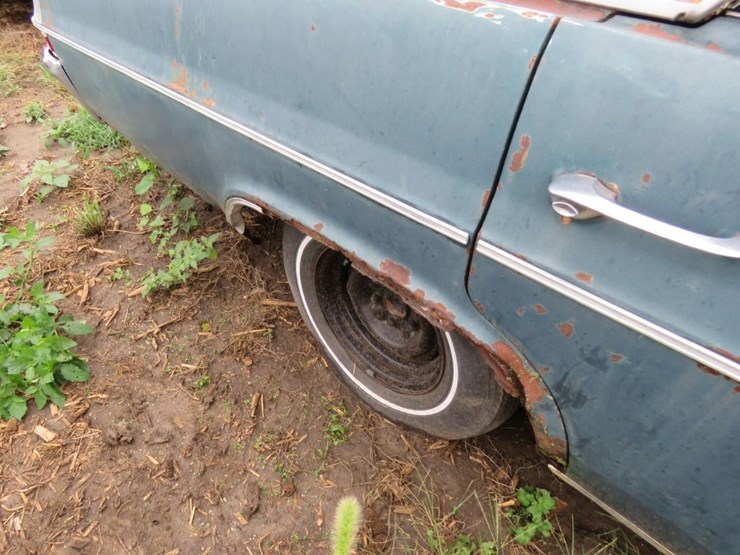 1966-chevrolet-impala-4dr-sedan-image-4