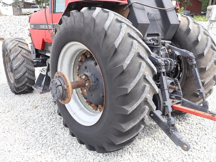 1990-case-ih-7140-image-10