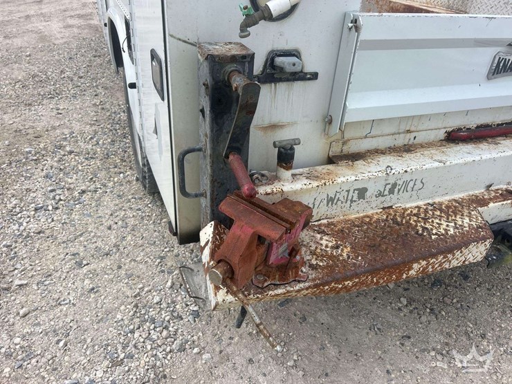2017-ford-f550-image-19