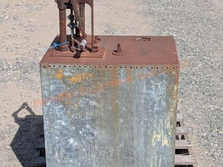 antique-oil-dispenser-image-2