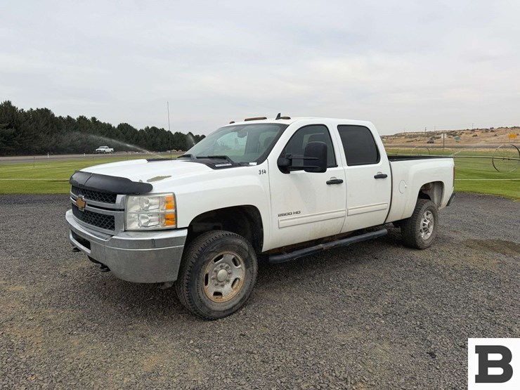2012-chevrolet-silverado-2500hd-image-1