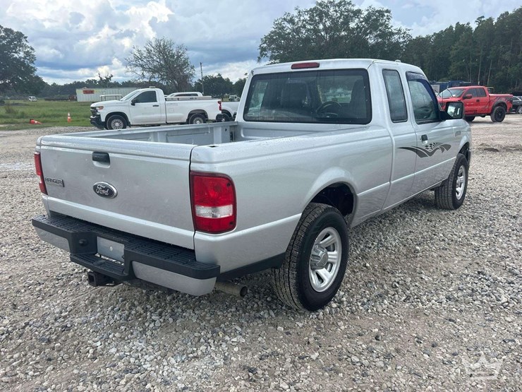 2010-ford-ranger-image-3