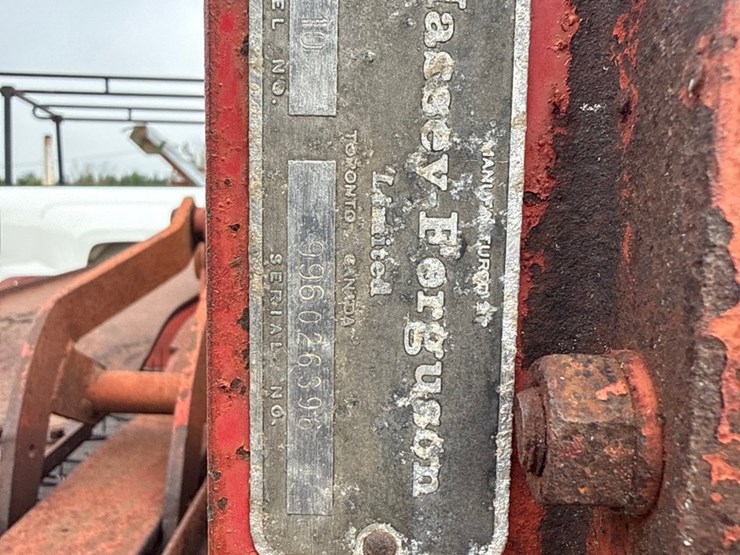 massey-ferguson-10-image-18
