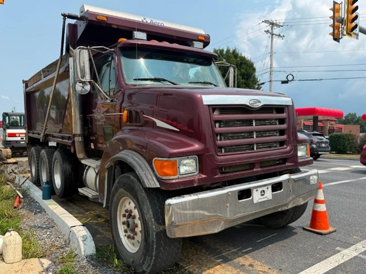 2000-sterling-dump-truck-image-3