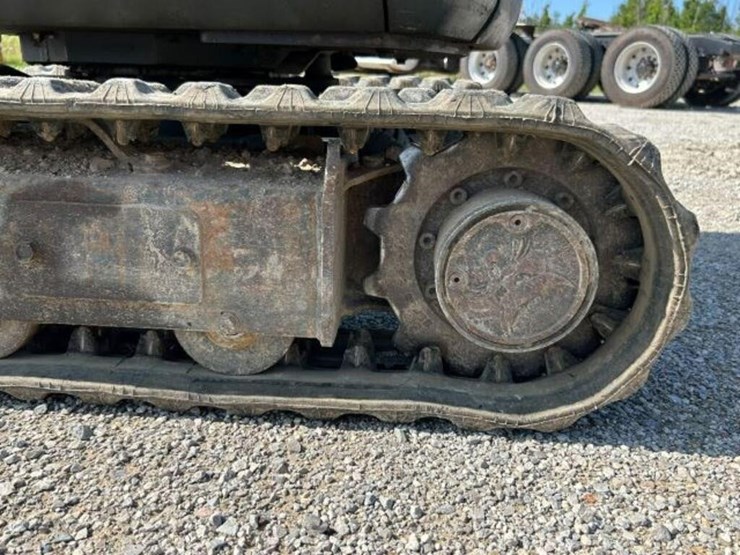 2015-bobcat-418-image-39