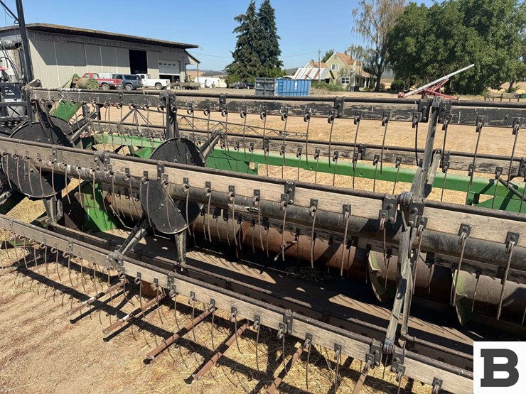 john-deere-14-image-12