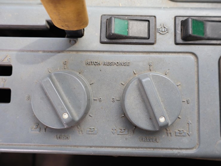 1990-case-ih-7140-image-29