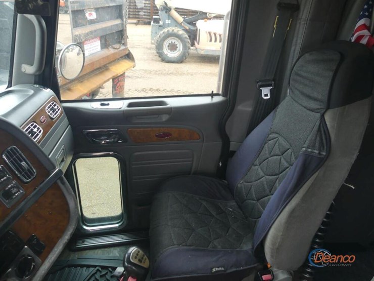 2006-peterbilt-379-image-15